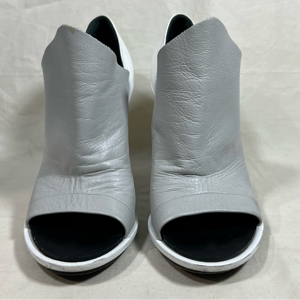 BALENCIAGA Paris Glove Leather Pump Booties Open Toe Two Tone Size 40 US 9 - Picture 5 of 13
